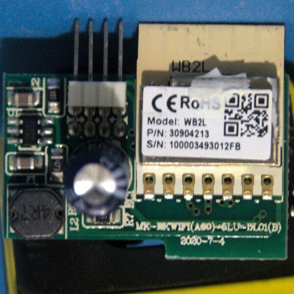File:CSH-B22RGB10W WiFi PCB Top.jpg
